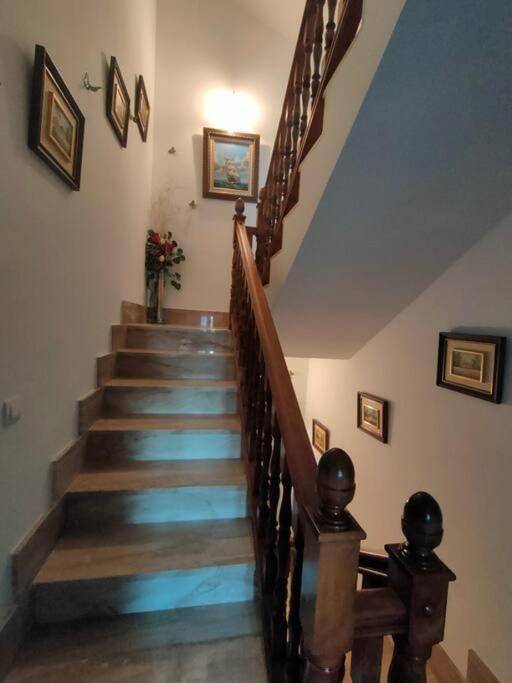 Vivienda De Uso Turistico En Entorno Maravilloso Huerta Del Rey Exterior photo